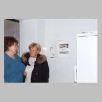 111-1228 November 2003, Kindergarten Wehlau. Besichtigung des neuen Sicherungskasten.JPG
